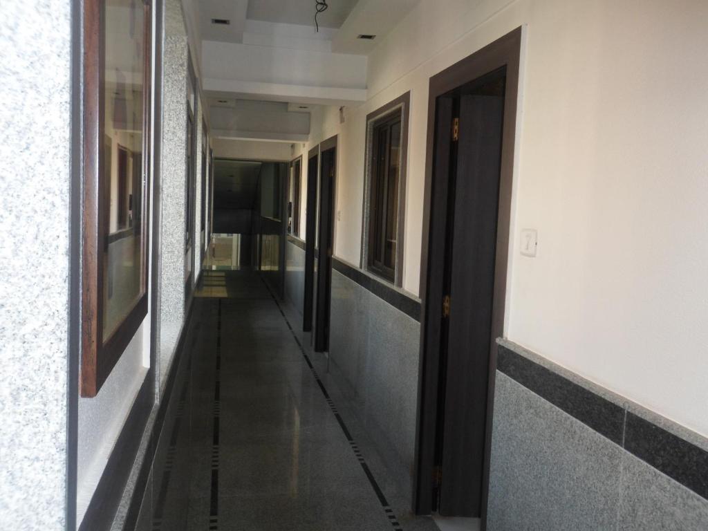 Hotel Esteem Kalkutta Kültér fotó