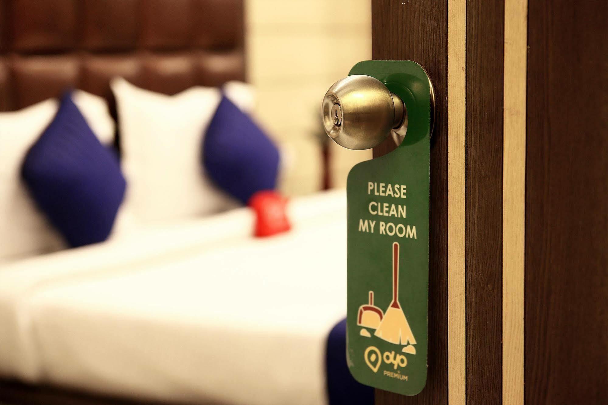 Hotel Esteem Kalkutta Kültér fotó